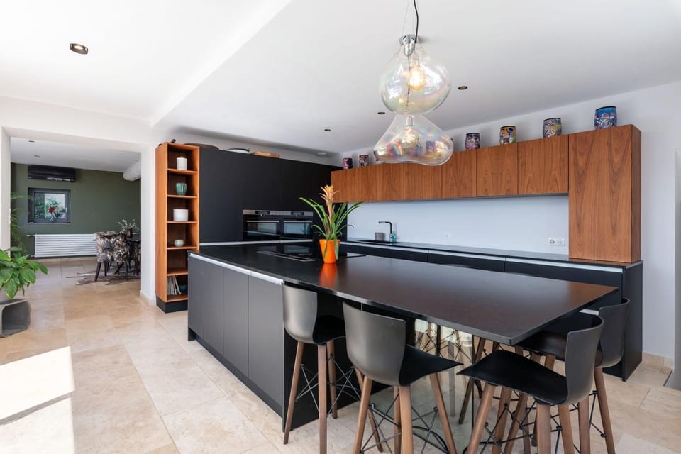 Les cèdres bleus - Beautiful house with pool and garden Villa in Auvergne-Rhône-Alpes