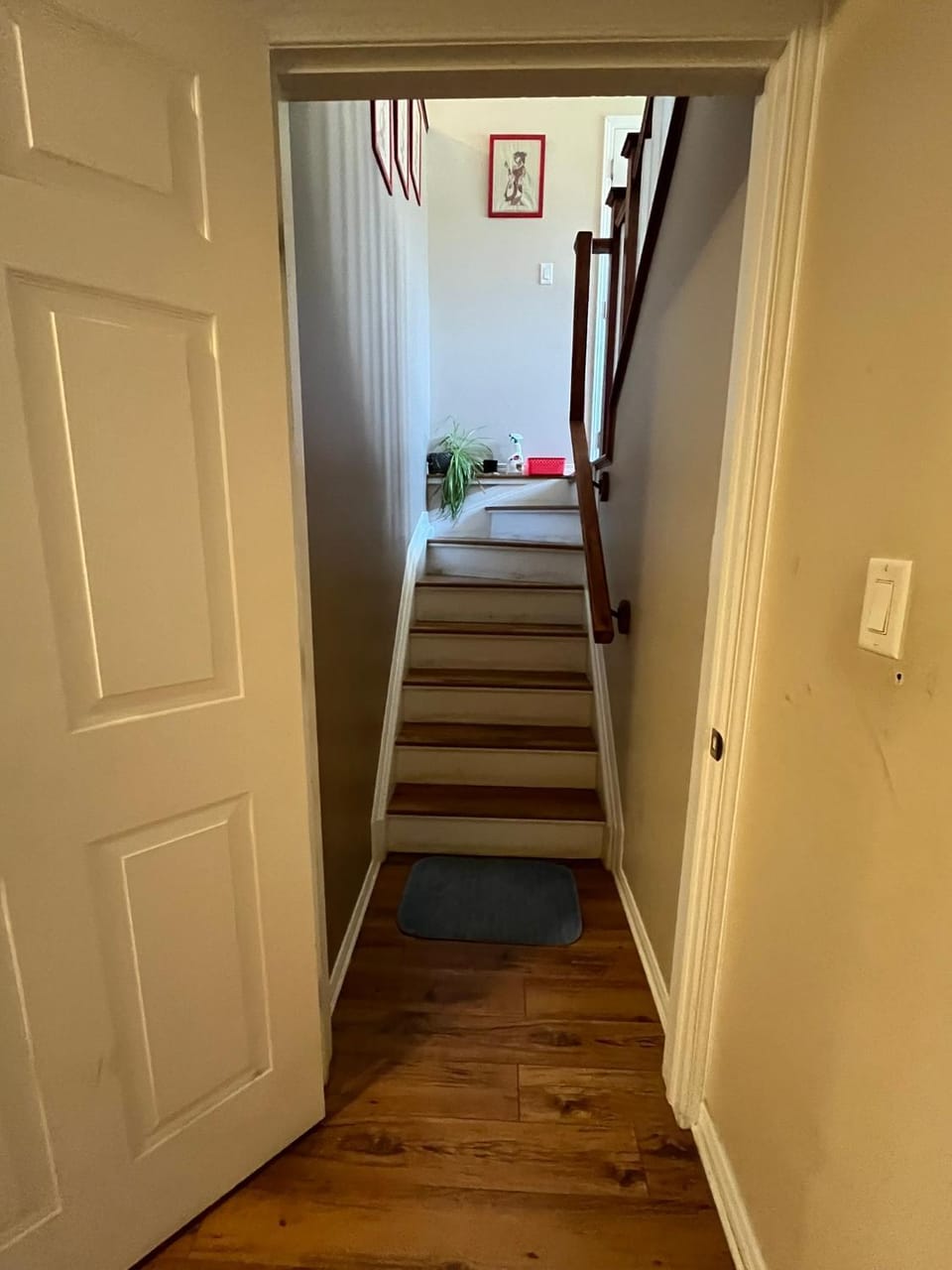 Spacious and Charming Bungalow Retreat (Close to Many Amenities) House in Kingston