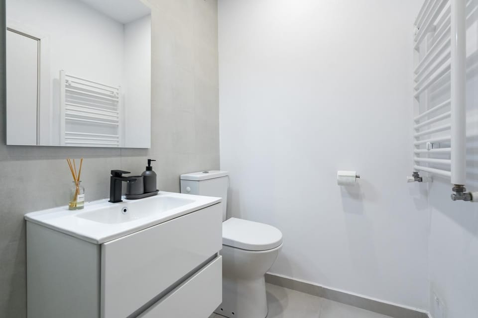 Toilet, Bathroom