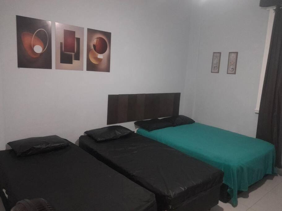 Kitnet 4 Guarujá (sem garagem) - Pitangueiras Apartment in State of São Paulo