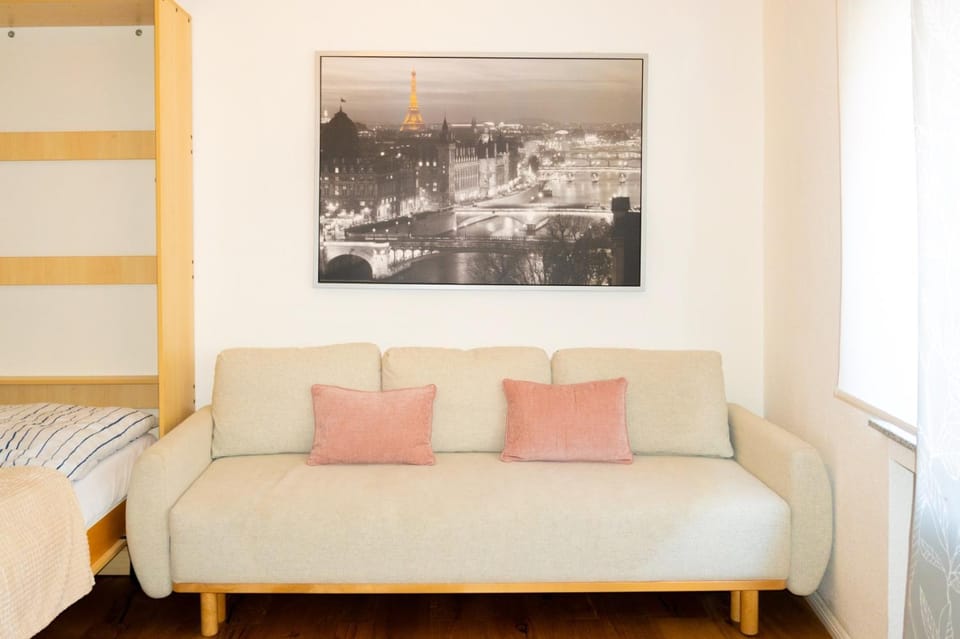 Bed, Living room, Seating area, Bedroom