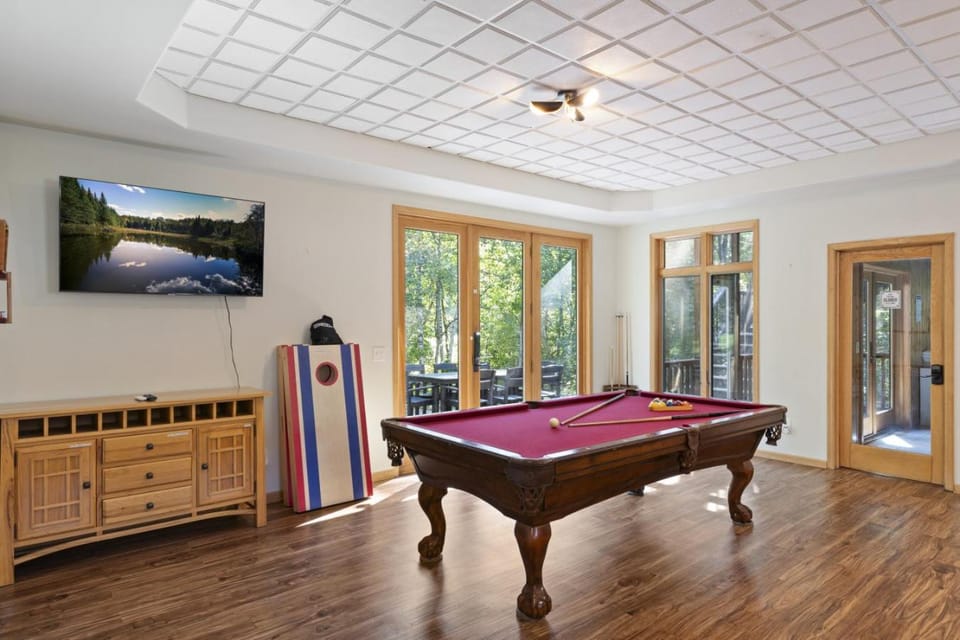 Golf Retreat Near Pelican Lake House in Breezy Point