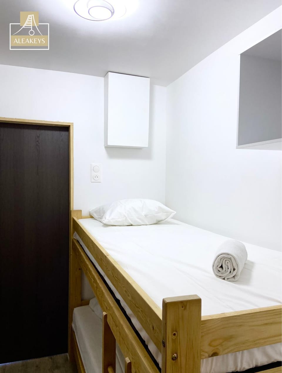 LE SAOMA, studio cabine, parking privé, climatisation Cabin in La Grande-Motte