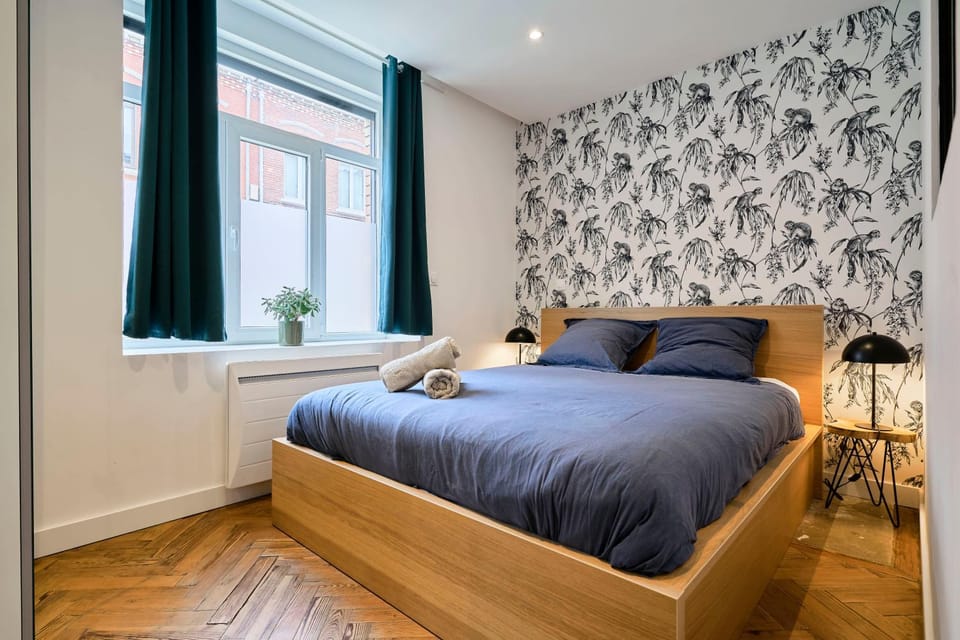 Bed, Photo of the whole room, Bedroom