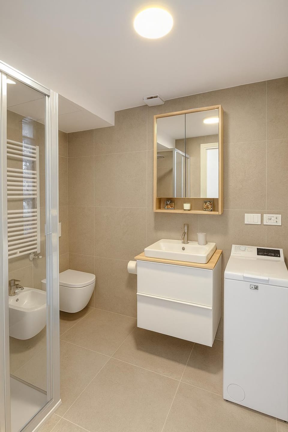 Shower, Toilet, Bathroom, bidet, towels