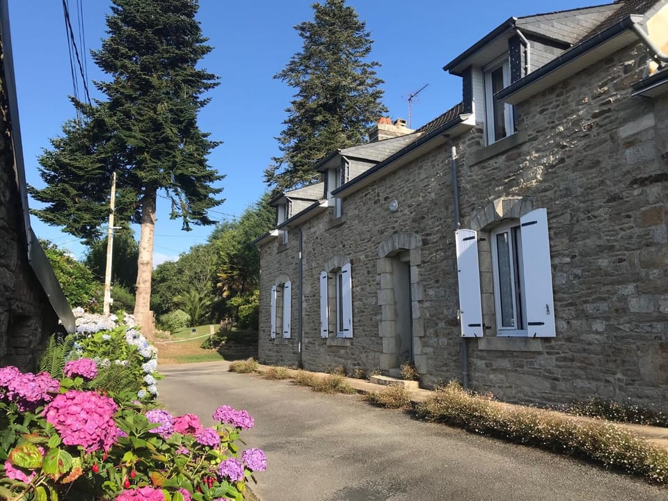 Property building, Street view