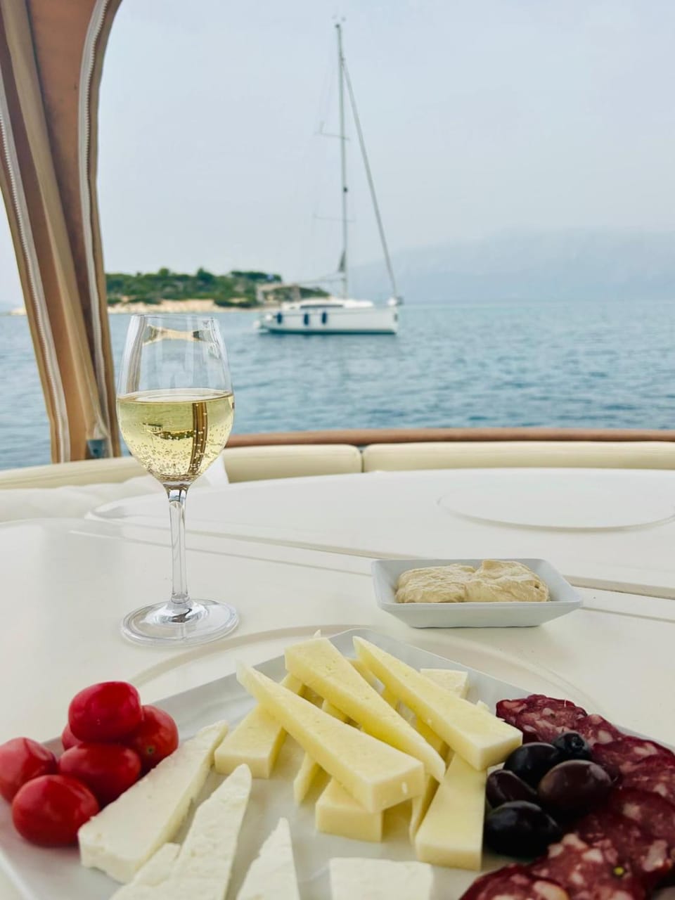 Food and drinks, Sea view