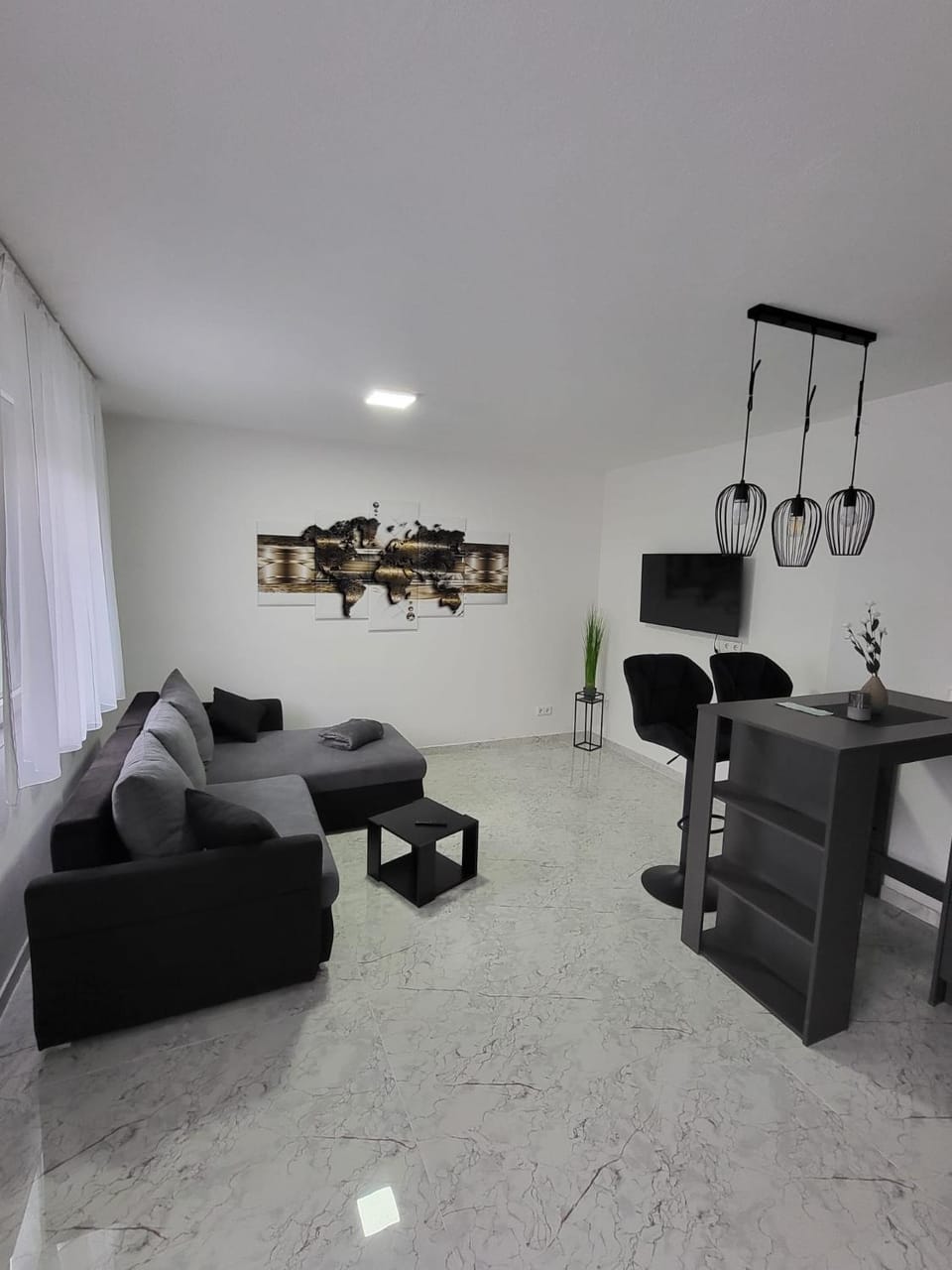 Kitchen or kitchenette, Living room