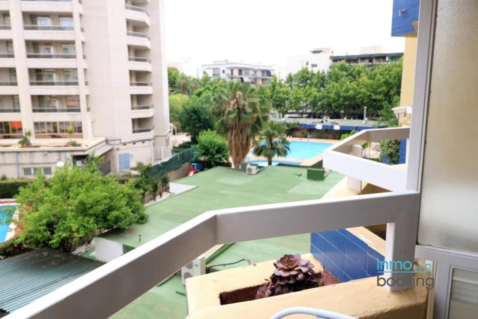 New Alboran Salou, climatizado, piscina y wifi Apartment in Salou