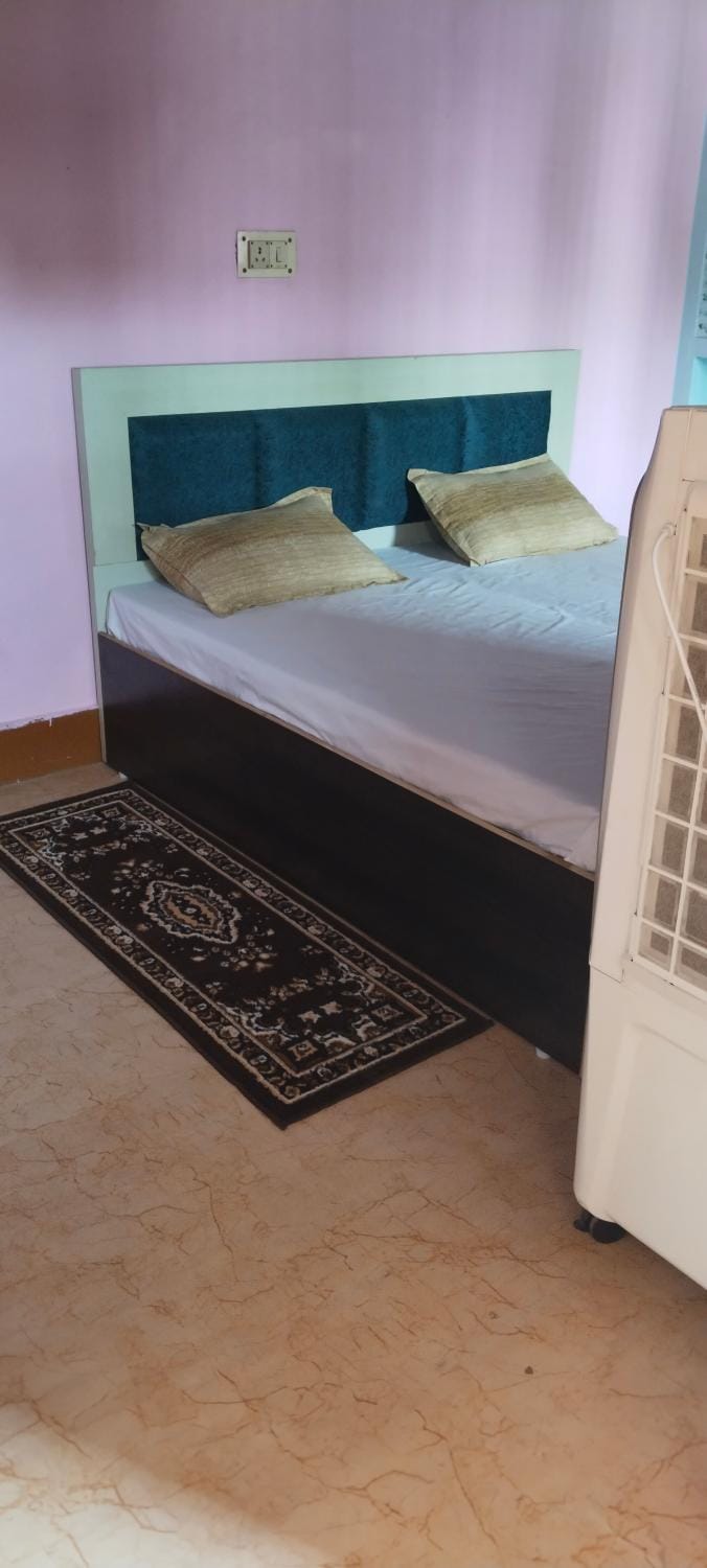 Hari Krishna Sadan paying guest House AYODHYA DHAM RAILWAY STATION Vacation rental in Uttar Pradesh