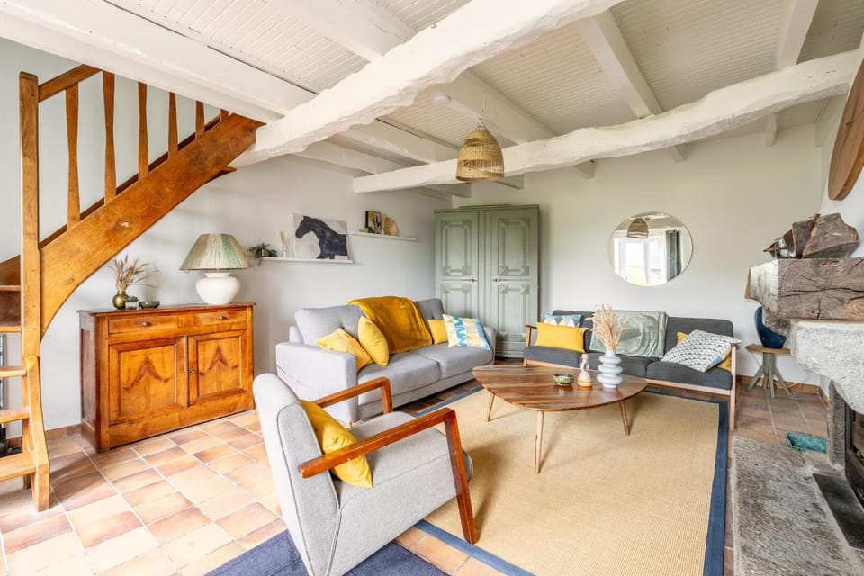 Property building, Living room
