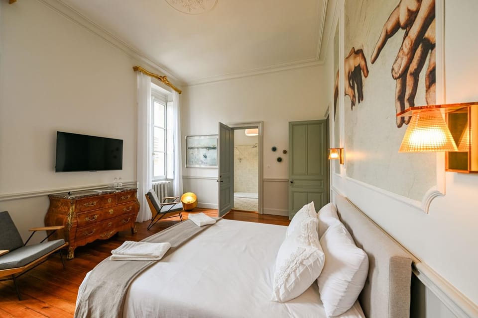 Bed, Bedroom