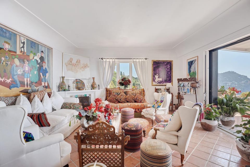 Property building, Living room