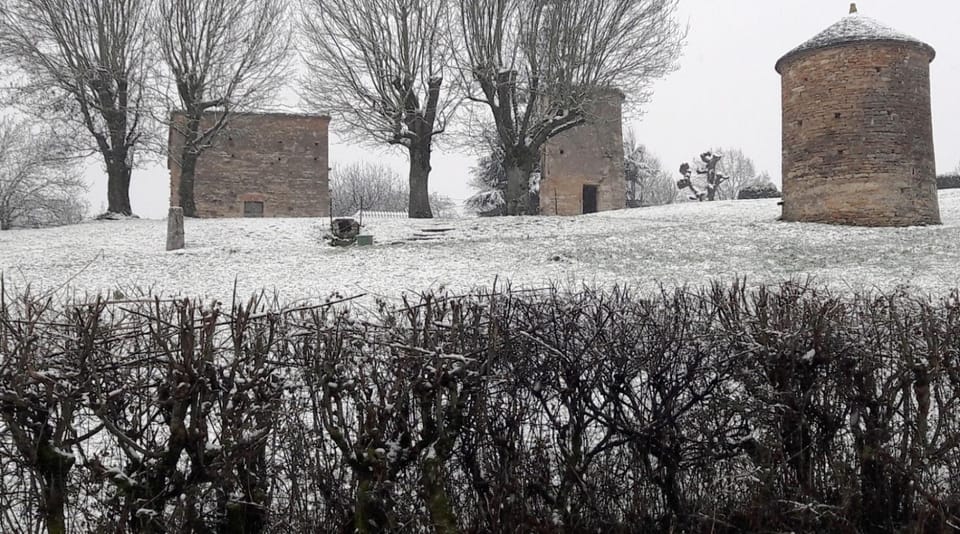 La GRANGE D'AZE Bed and Breakfast in Bourgogne-Franche-Comté