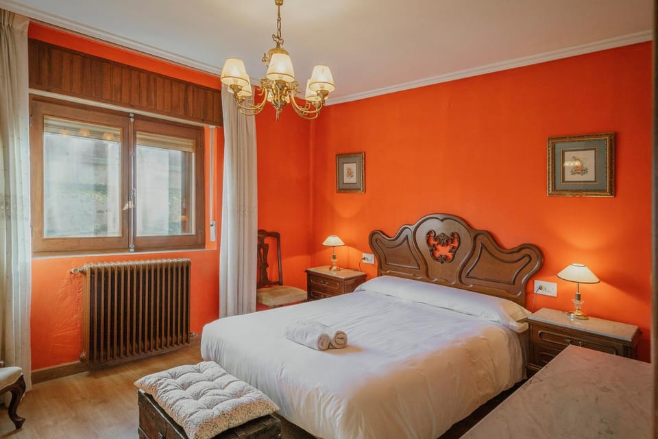 Living room, Bedroom