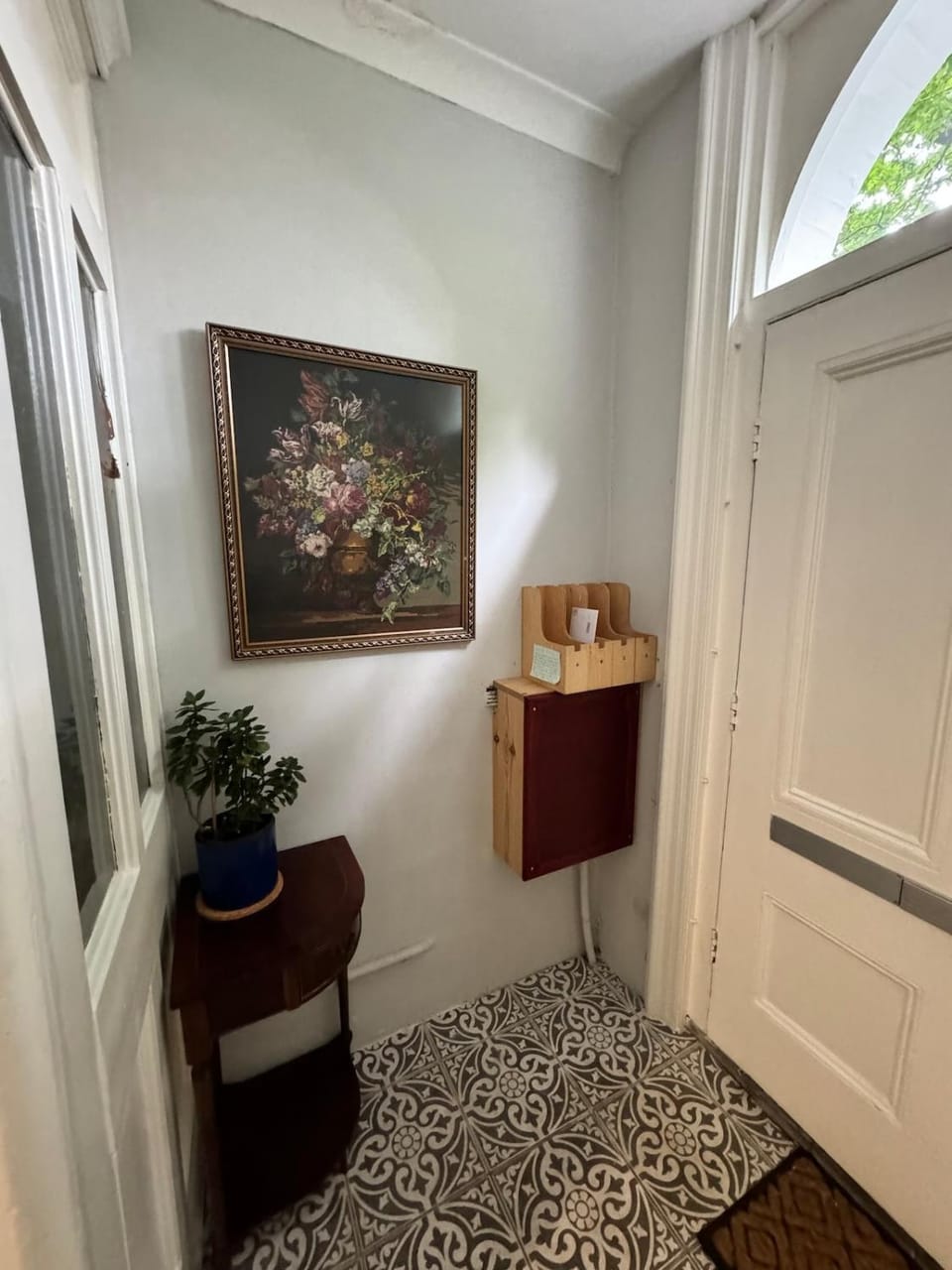 Facade/entrance