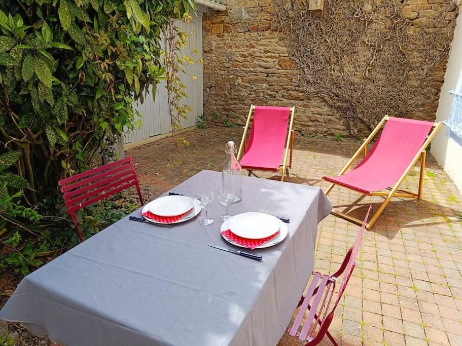 Patio, Balcony/Terrace, Dining area, Inner courtyard view