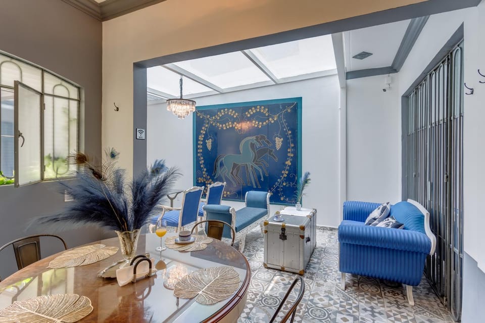 Living room, Internal: Not applicable to any particular room