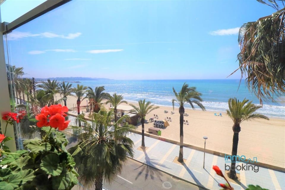 Sun Beach Morsa, con vistas frontales al Mar Apartment in Salou