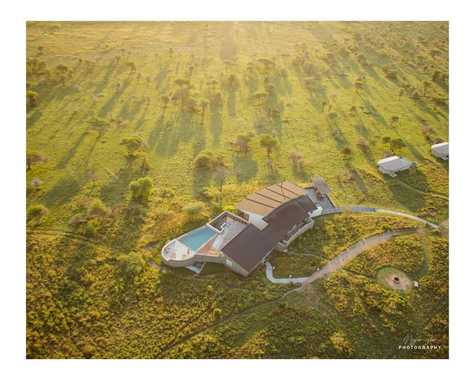 Bird's eye view, Swimming pool