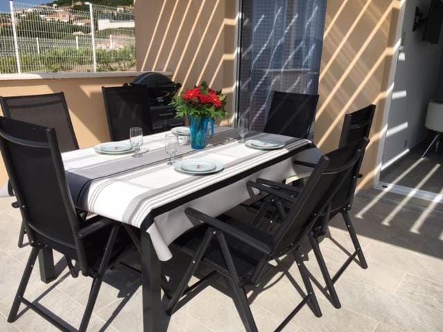 Bel appartement Apartment in Corsica