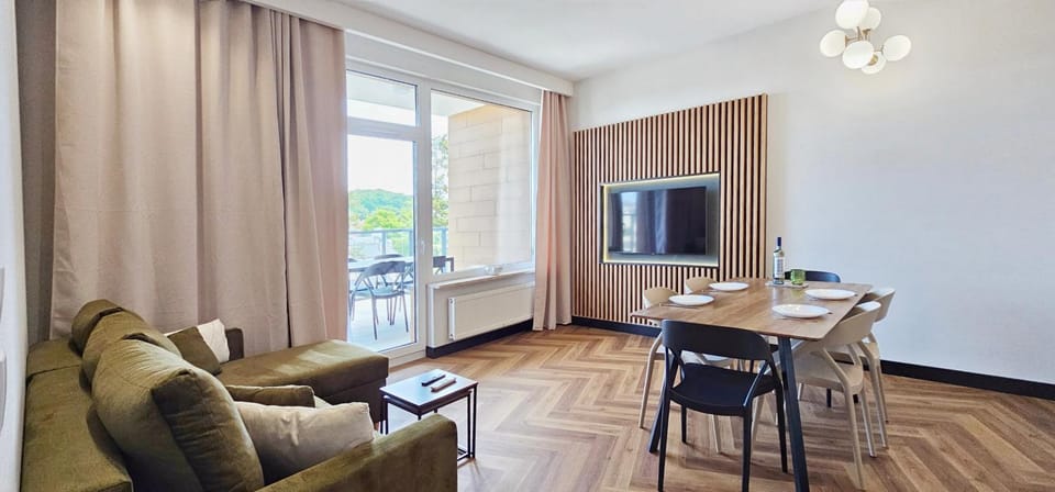 HolidayHomePL Bel Mare 521F z 2 sypialniami i balkonem Apartment in Miedzyzdroje