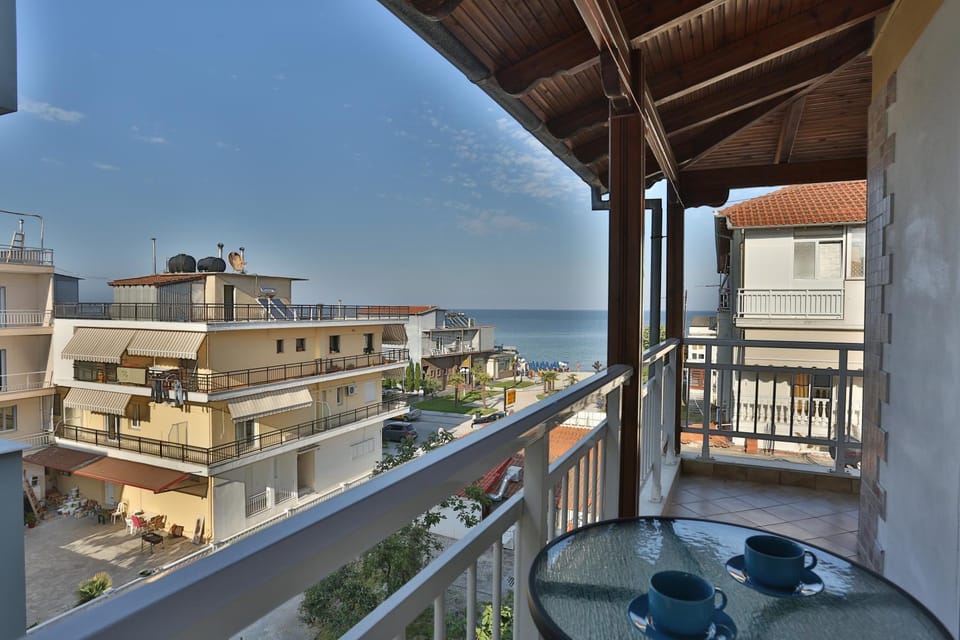 Property building, View (from property/room), Balcony/Terrace, Sea view