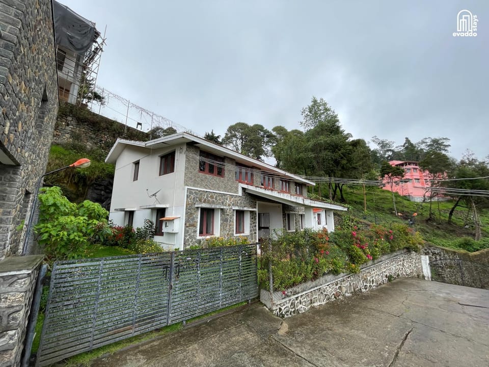 Property building, Street view
