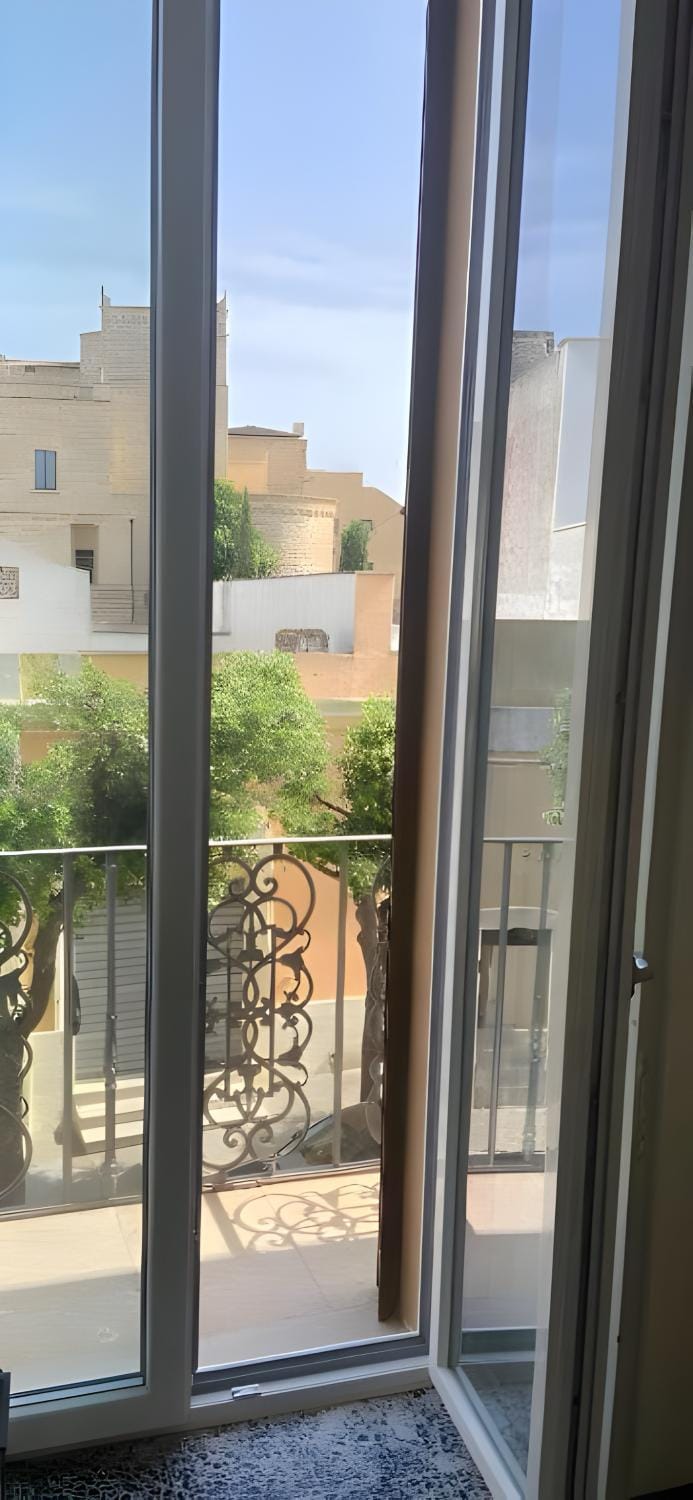Balcony/Terrace, City view
