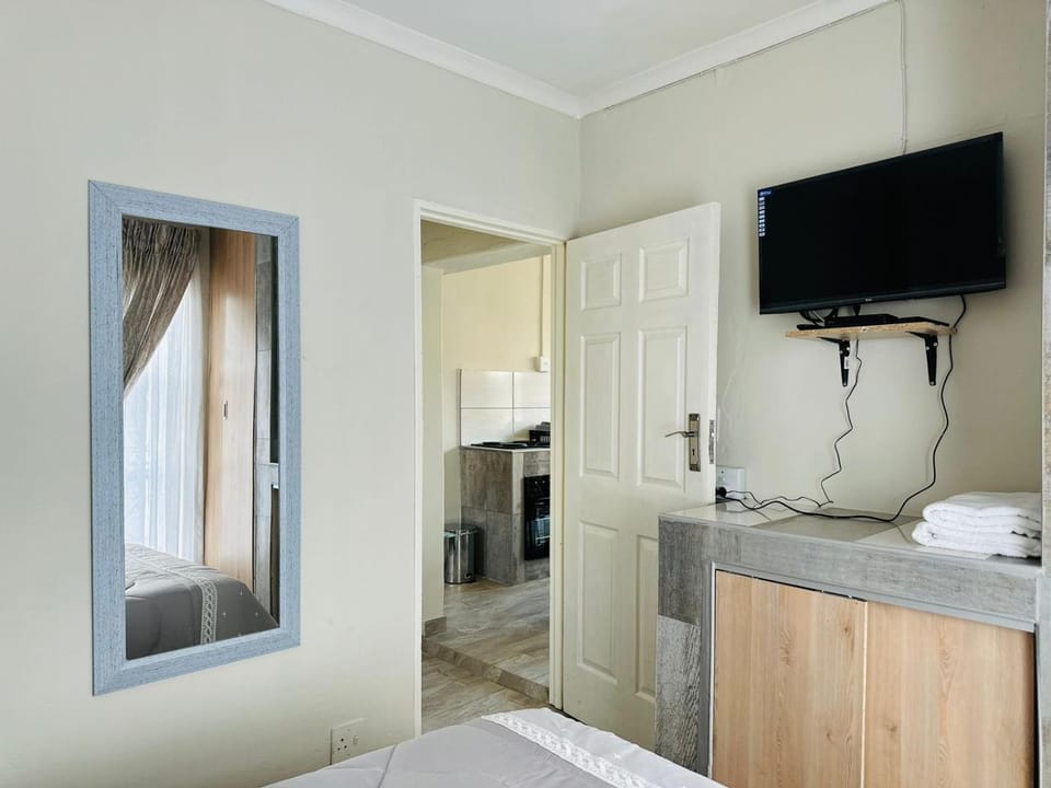 LikeHome Guesthouse Bed and Breakfast in Gauteng