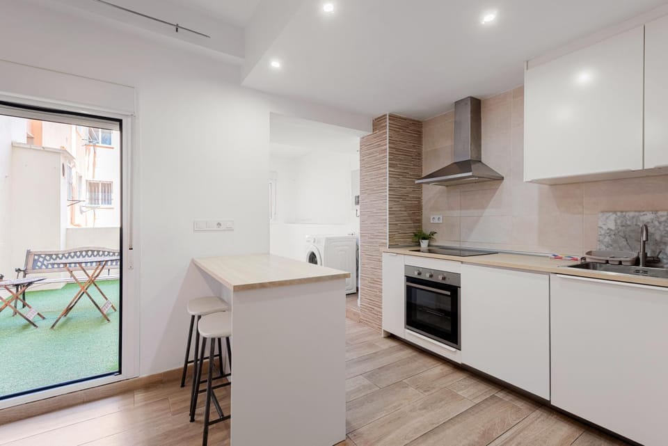 Kitchen or kitchenette, Living room