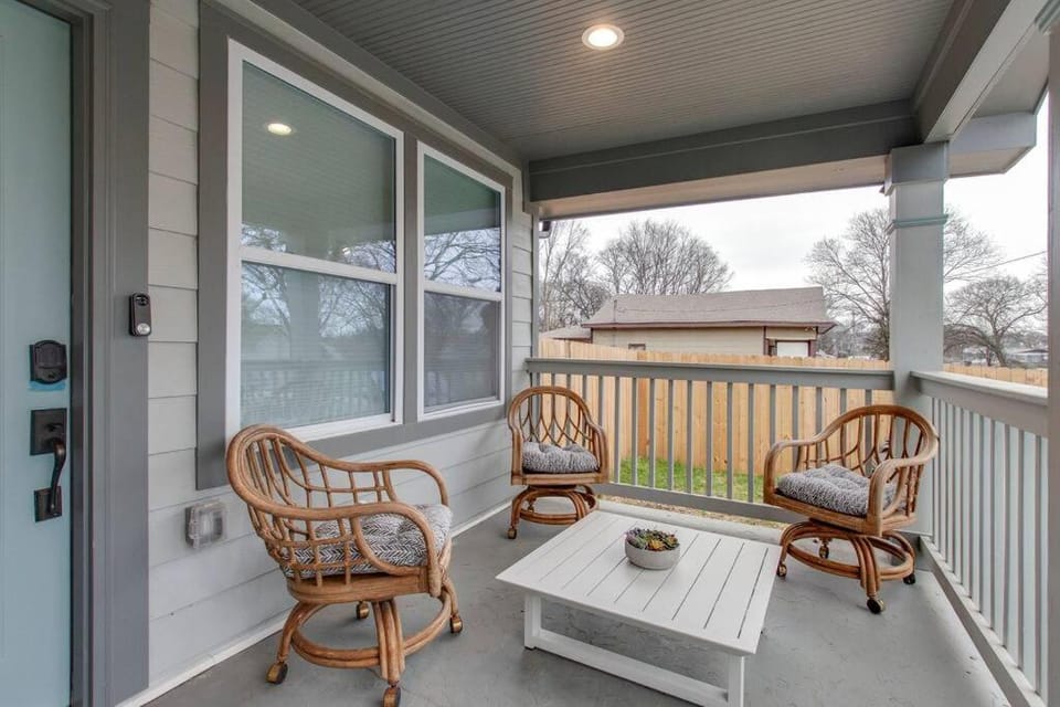 New Spacious Home 2 Miles From Downtown House in Nashville