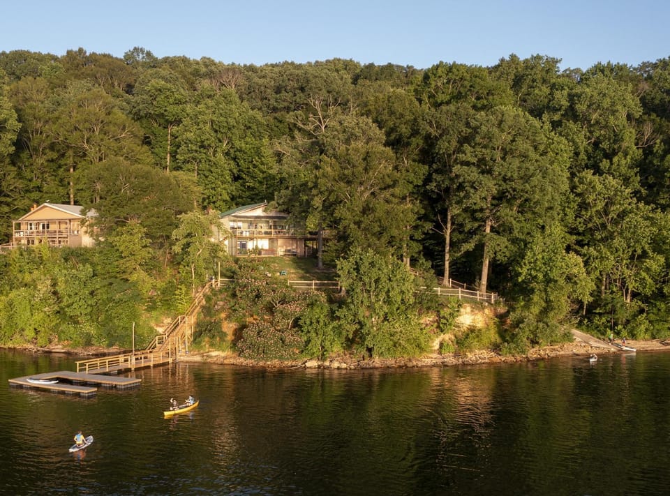 Activities, Activities, Fishing, Fishing, Canoeing, Canoeing, Lake view, River view, Sports, Sports, Location