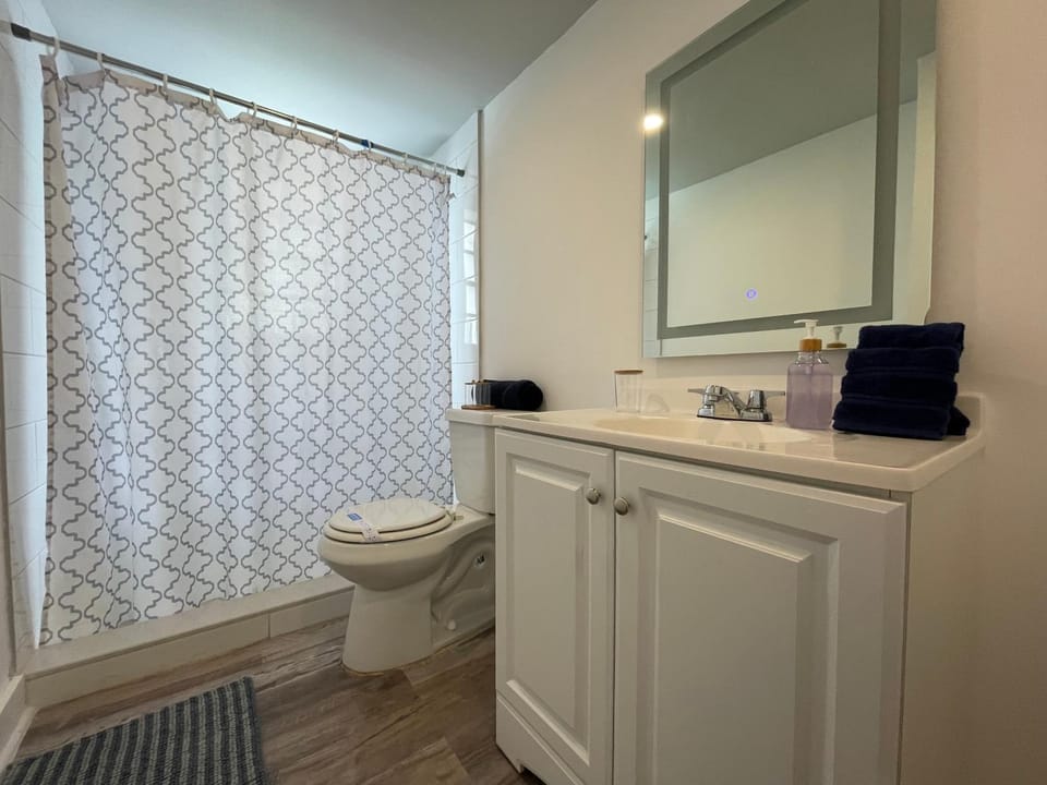 Shower, Toilet, Bathroom