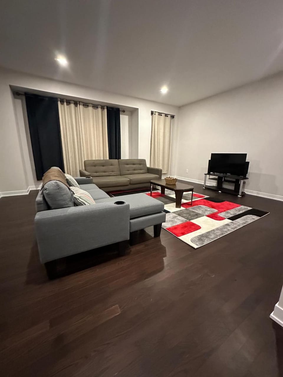 TV and multimedia, Living room, Seating area