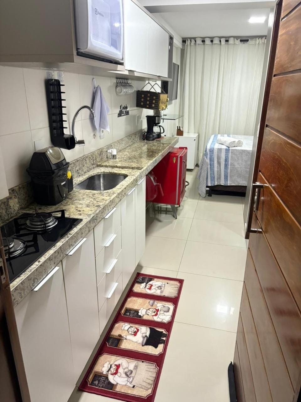 Kitchen or kitchenette, Photo of the whole room, minibar