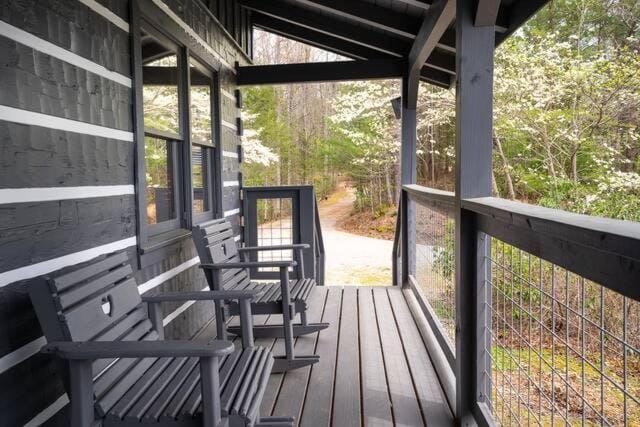 Peaceful Escape by Stony Brook Cabins Cabin in Pittman Center