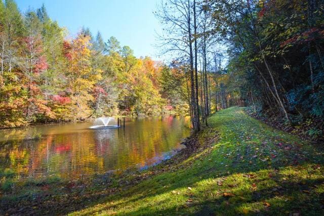 Peaceful Escape by Stony Brook Cabins Cabin in Pittman Center