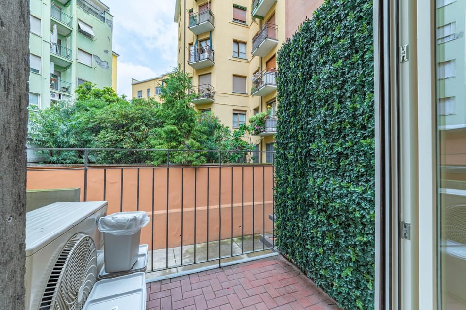 Balcony/Terrace, Garden view