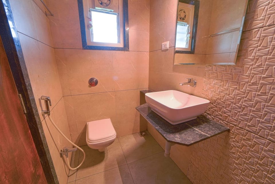 Toilet, Bathroom