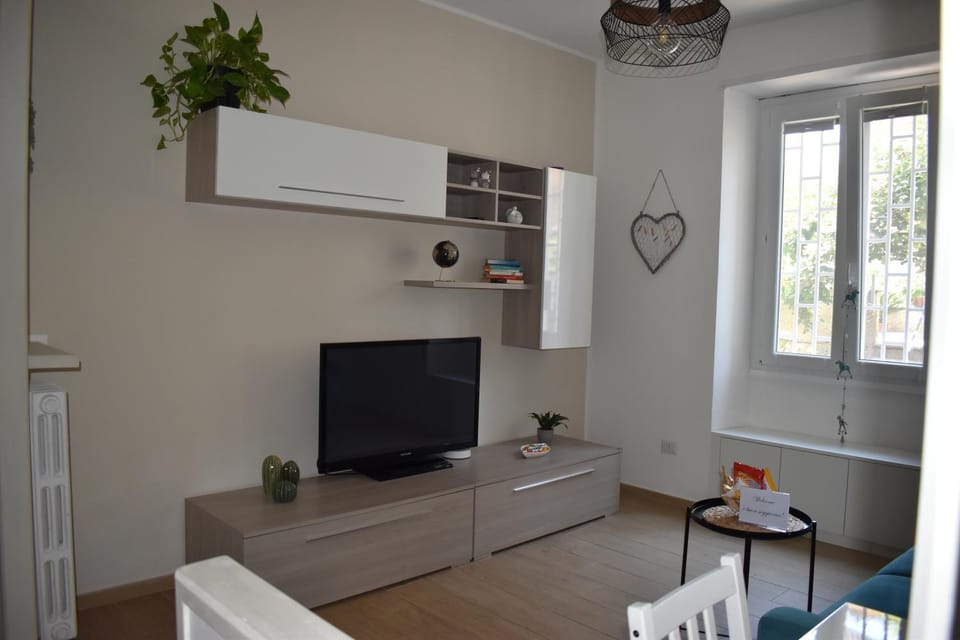 Communal lounge/ TV room, internet