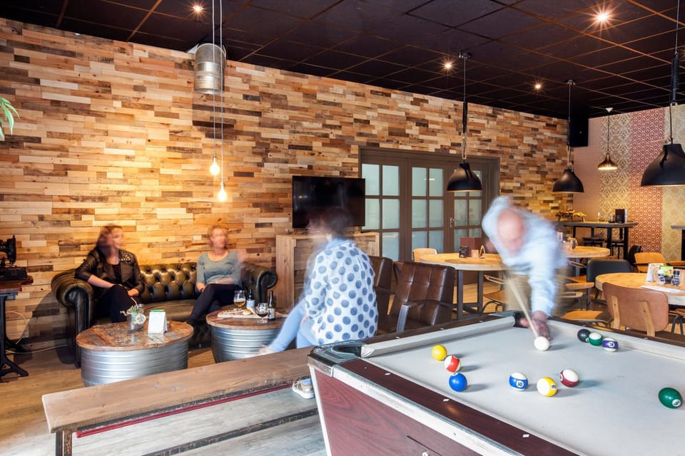 Lounge or bar