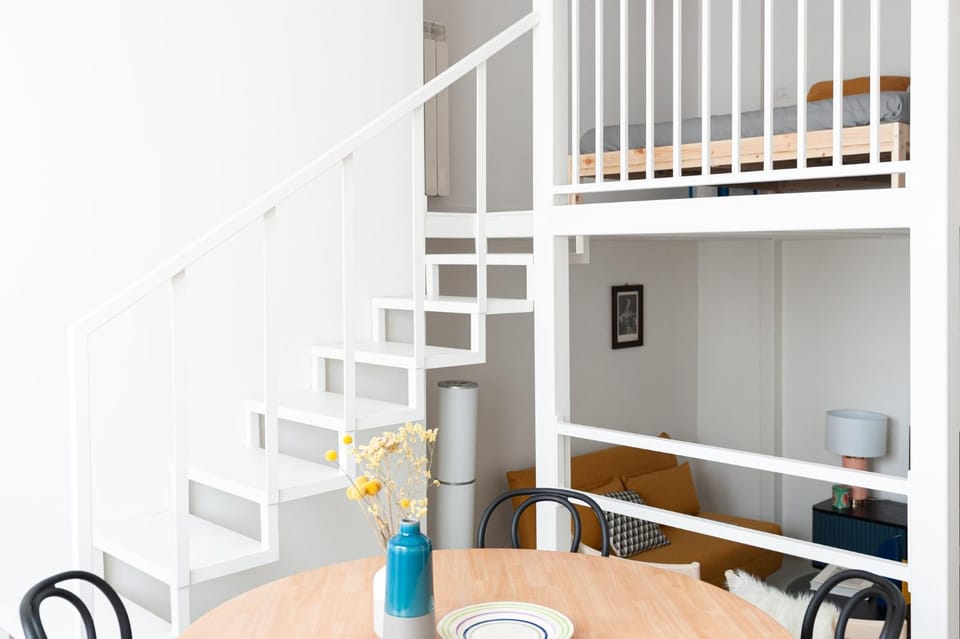 Bed, View (from property/room), Dining area
