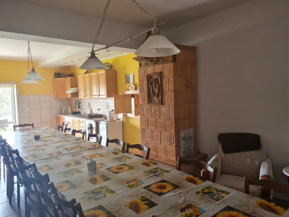 Kitchen or kitchenette, Living room, Dining area