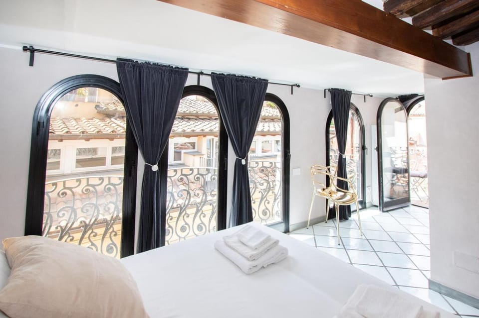 Bed, View (from property/room), Balcony/Terrace, Photo of the whole room, Bedroom, towels