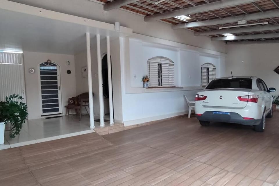 Patio, Parking