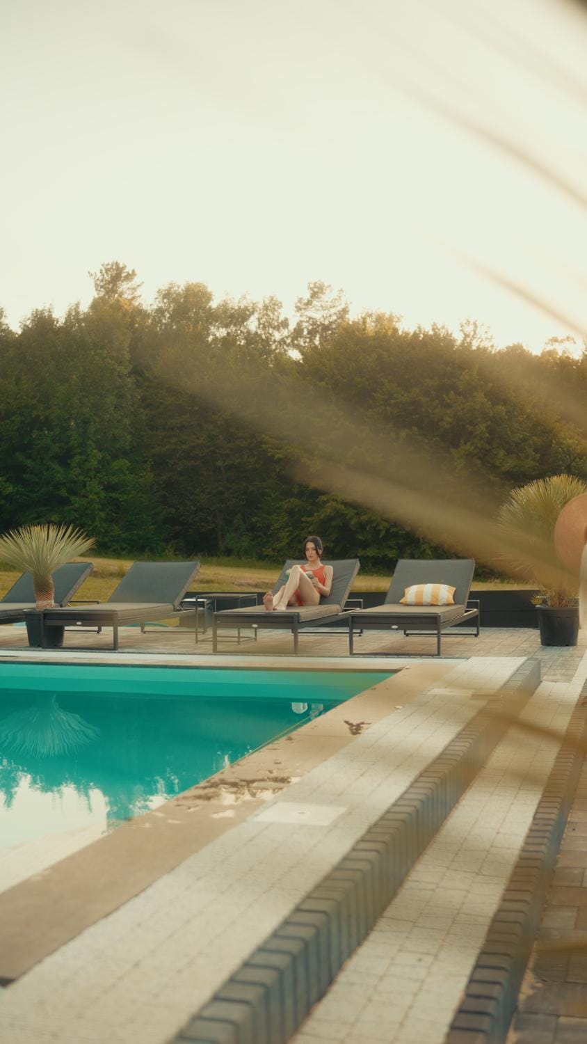Day, People, Natural landscape, Pool view, Swimming pool, sunbed