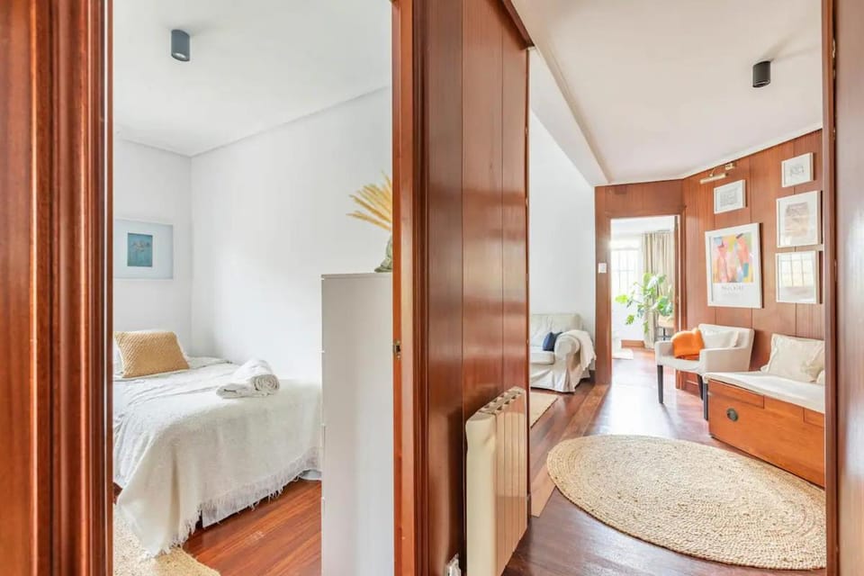 10 min Casco Viejo ! Terraza propia Apartment in Bilbao