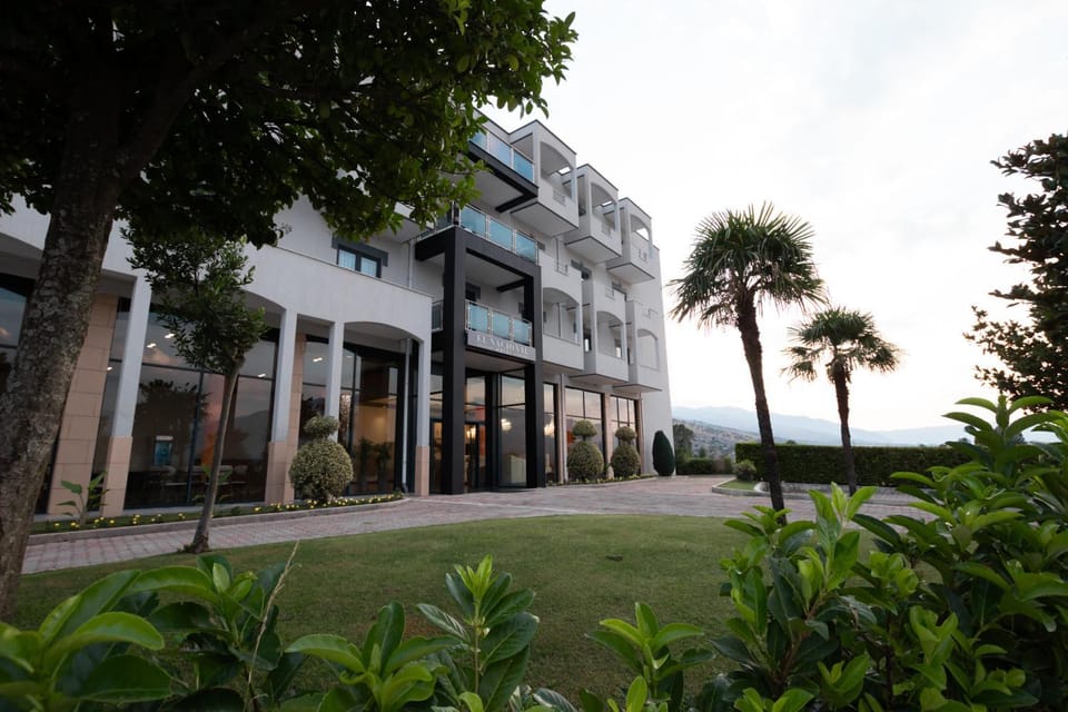 Property building, Garden view