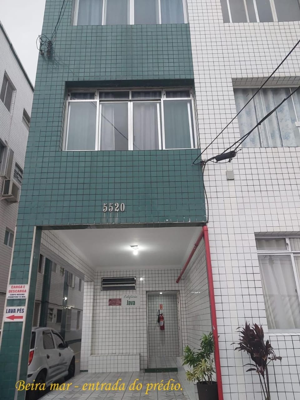 Facade/entrance
